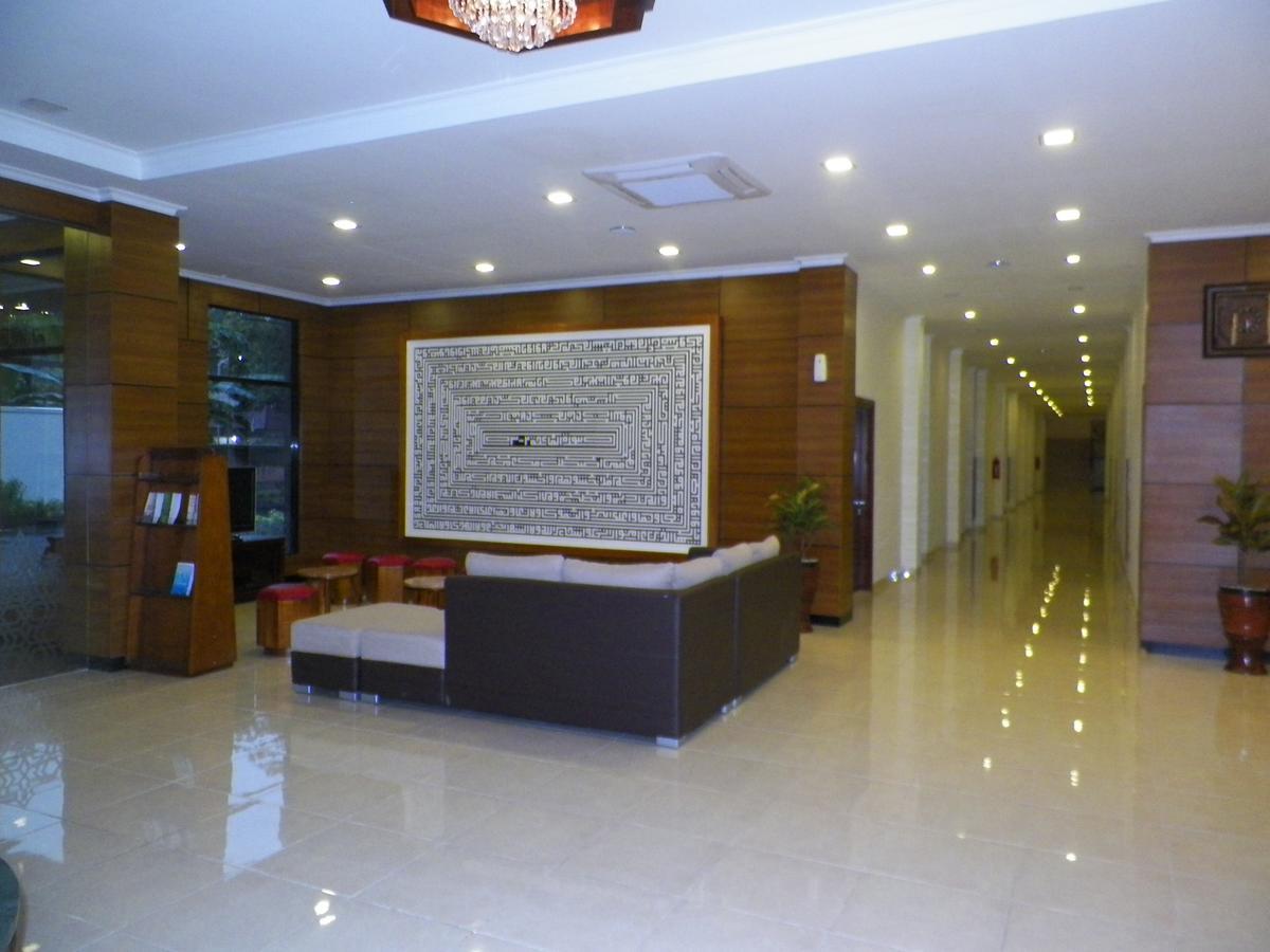 Multazam Hotel Solo Luaran gambar